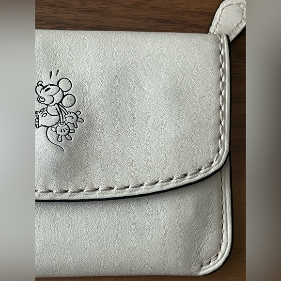 Mickey Mouse Coach clutch - Picture 6 of 16